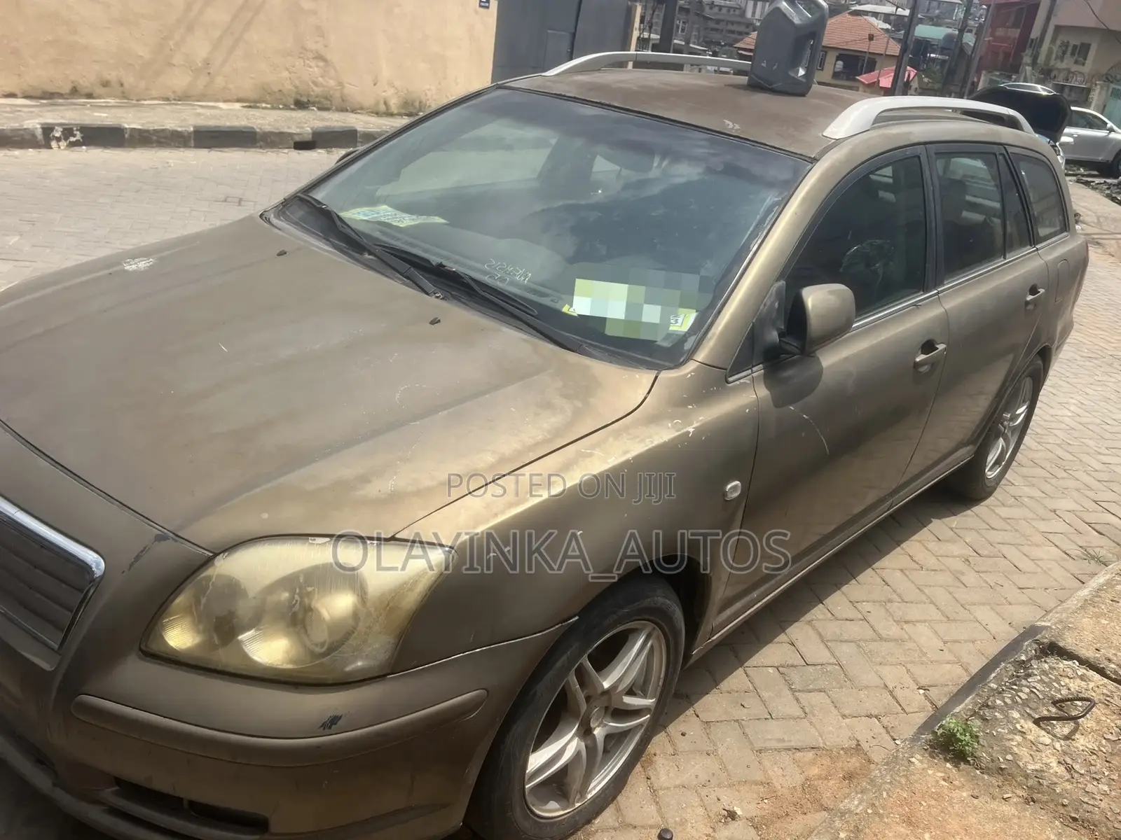 Toyota Avensis 2005 Gold