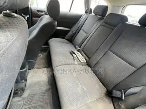 Toyota Avensis 2005 Gold