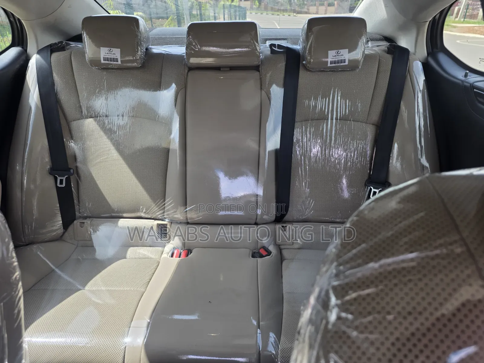 Lexus ES 2020 Gold