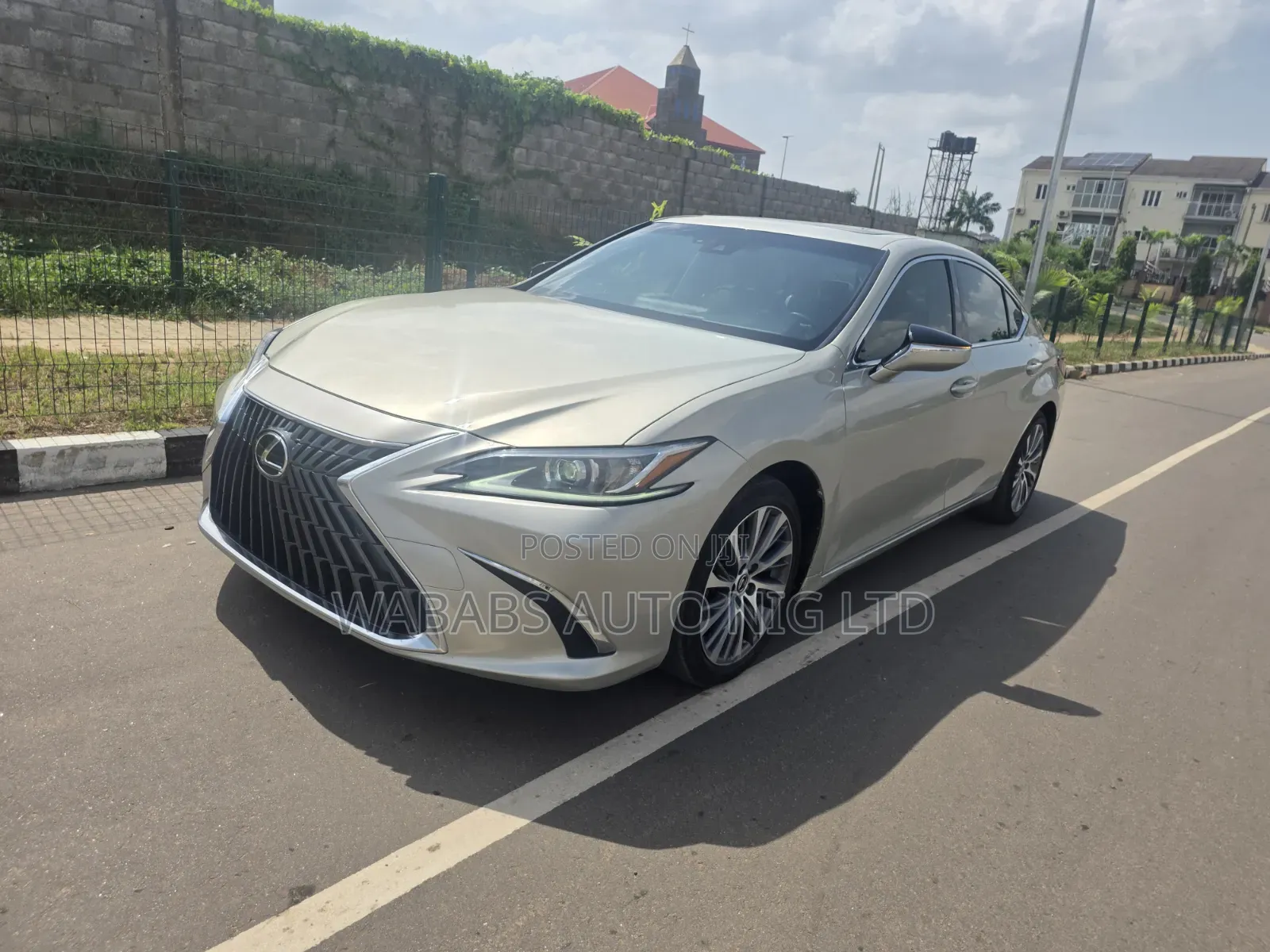 Lexus ES 2020 Gold