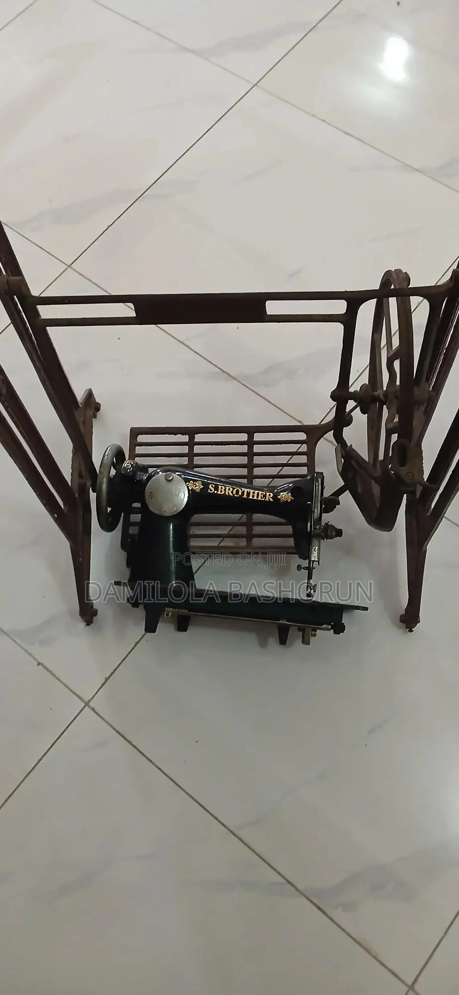Manual Sewing Machine