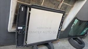 Range Rover Discovery Sport 2016 Full Panoramic Glass Available
