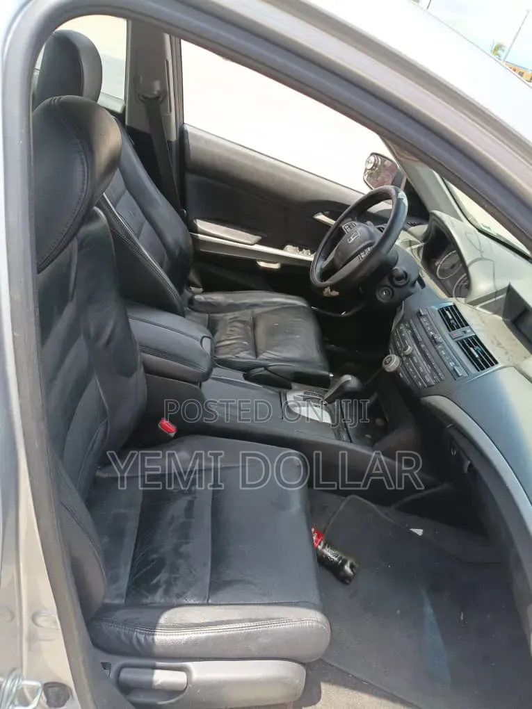 Honda Accord 2010 Silver
