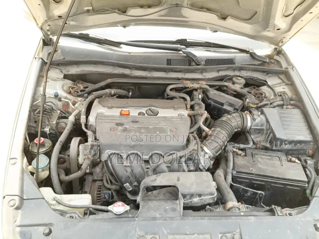 Honda Accord 2010 Silver