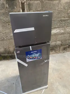 SKYRUN 200L Fridge for Simple Home Convenience