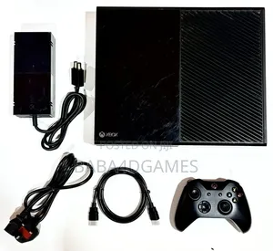 Complete Xbox One Wt FC 27 Installed and 1 Wired Pad