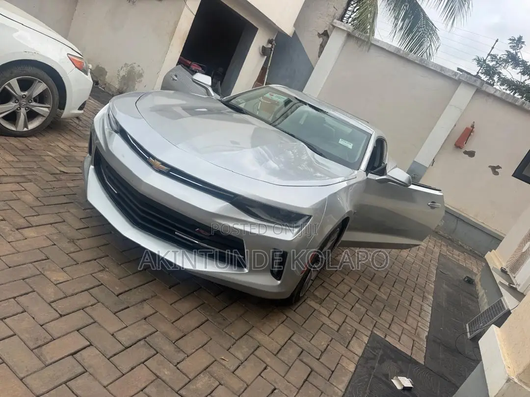 Chevrolet Camaro 2018 Silver