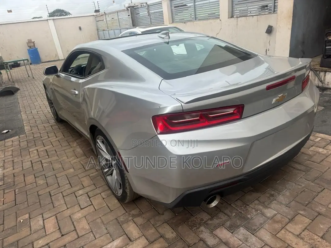 Chevrolet Camaro 2018 Silver