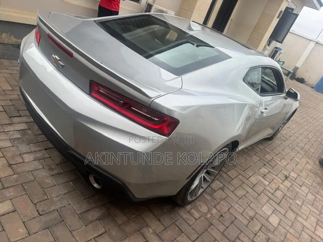 Chevrolet Camaro 2018 Silver