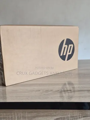 New Laptop HP 250 G10 8GB Intel Core i5 SSD 512GB