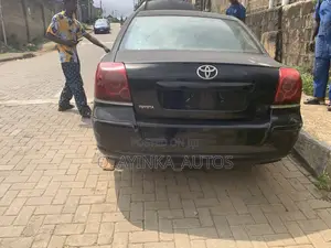 Toyota Avensis 2004 Black