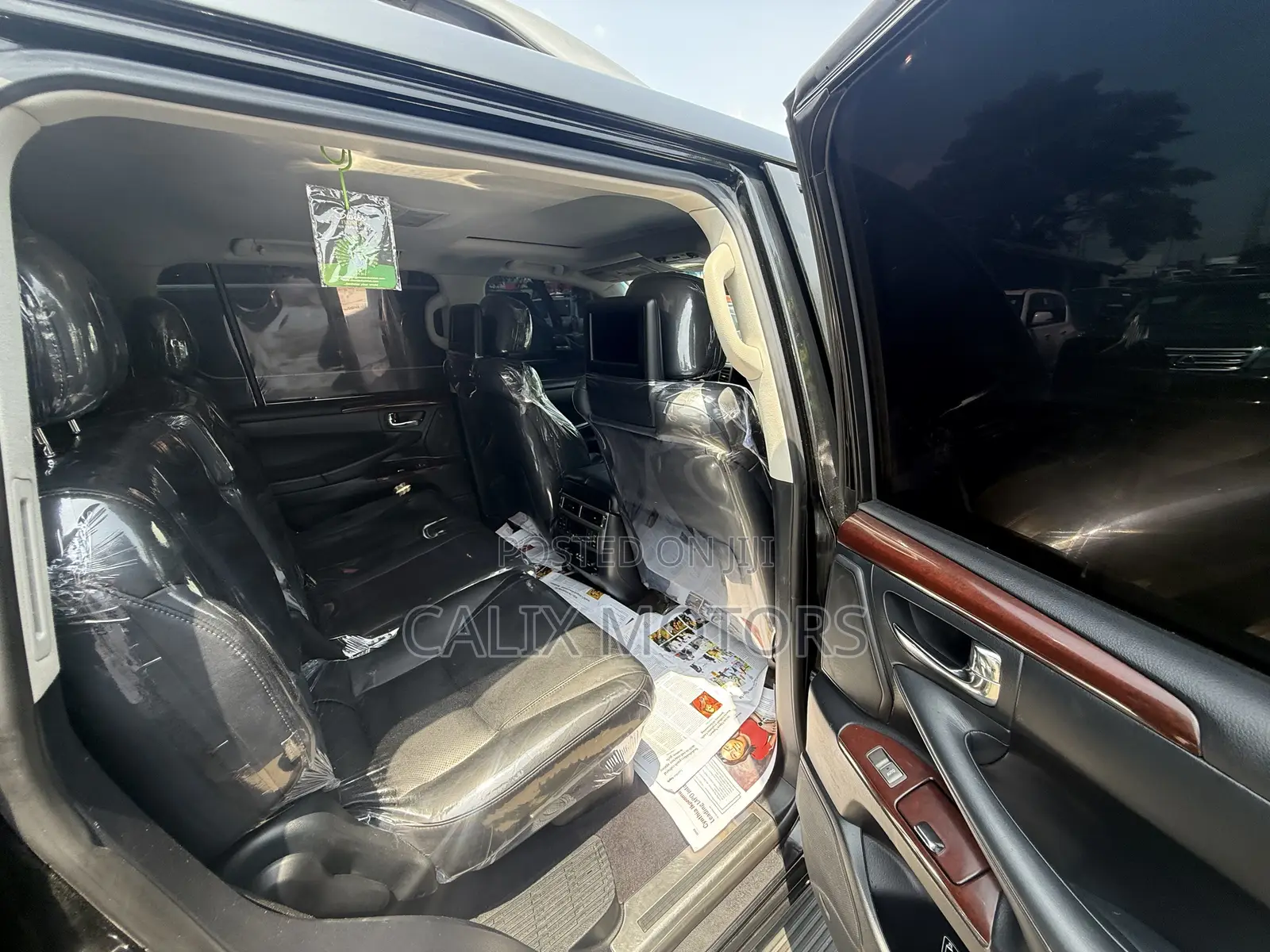 Lexus LX 2016 Black