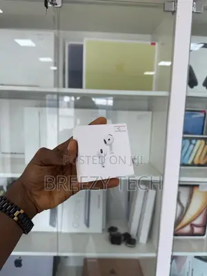 AirPods 5 With Wireless Charging Case