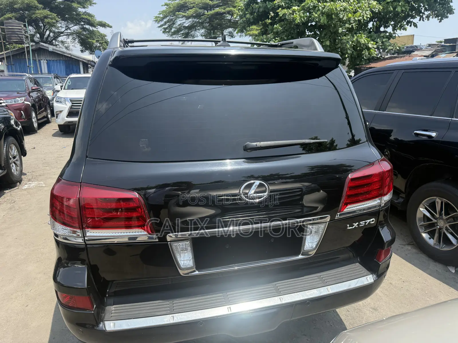Lexus LX 2016 Black