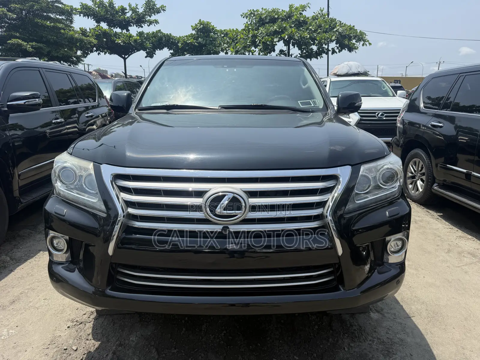 Lexus LX 2016 Black