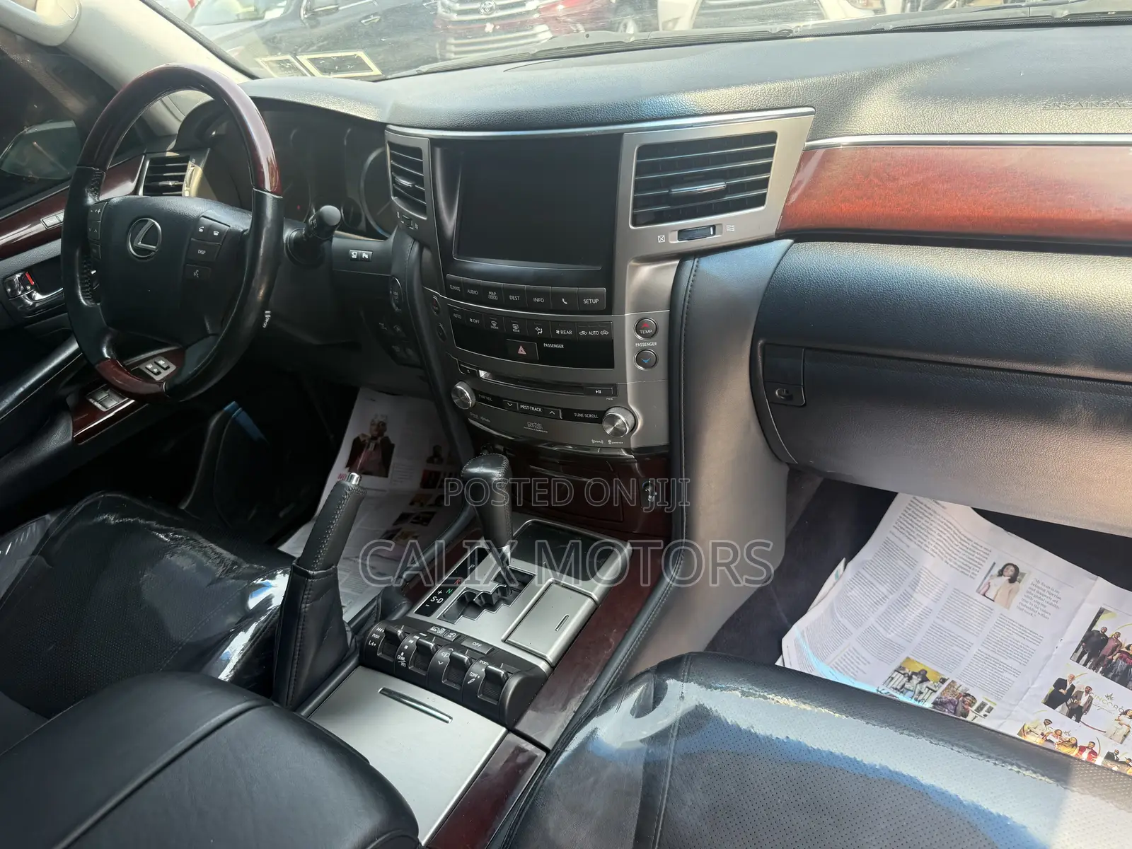 Lexus LX 2016 Black