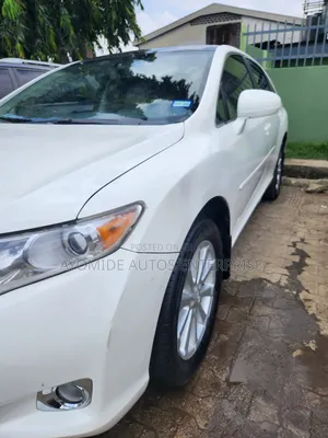 Toyota Venza 2010 White