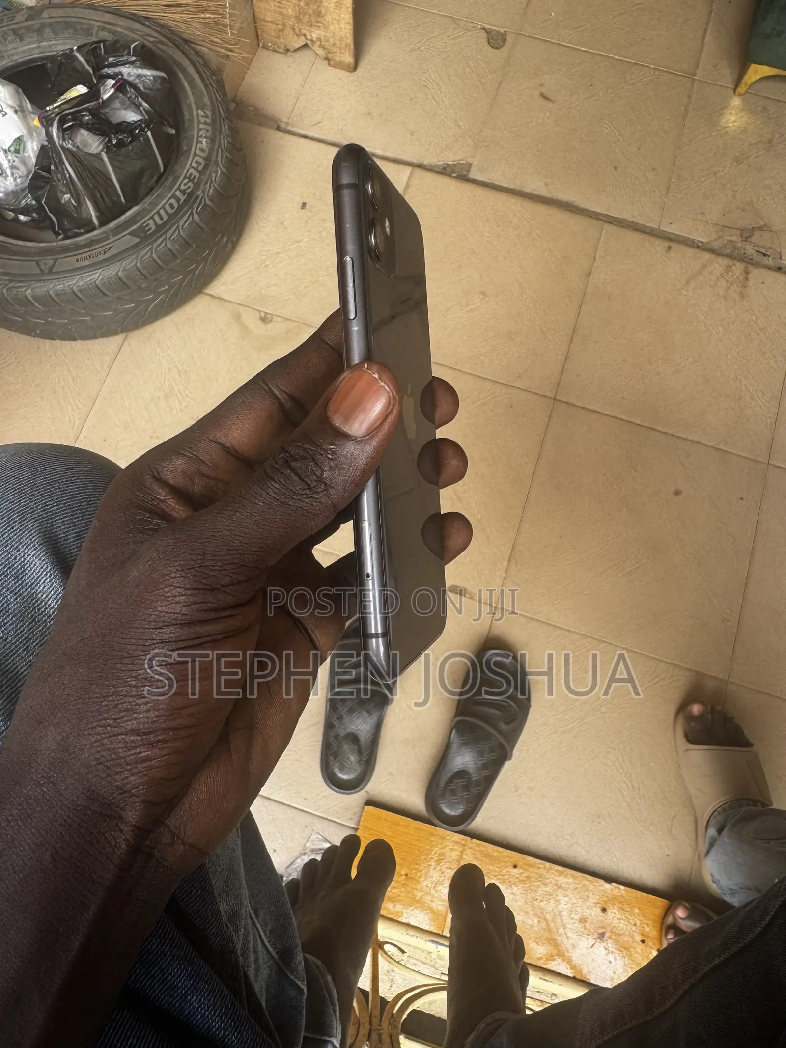 Apple iPhone 11 64 GB Black