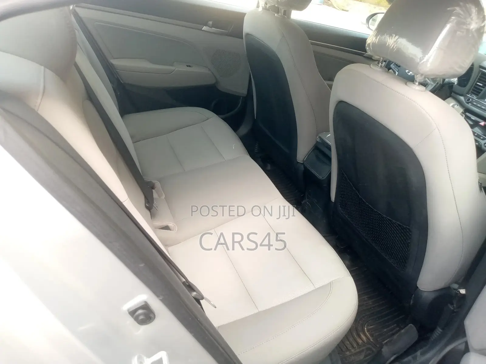 Hyundai Elantra 2017 Silver
