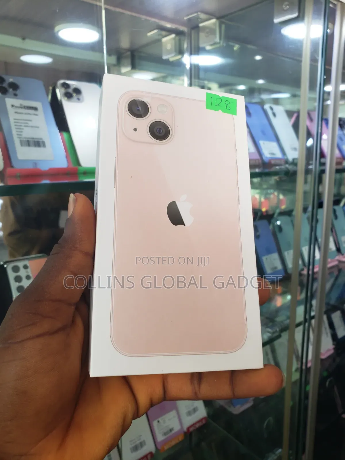 New Apple iPhone 13 128 GB Pink