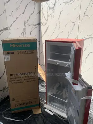 Hisense REF205DRB 204L Fridge for Contemporary Kitchens
