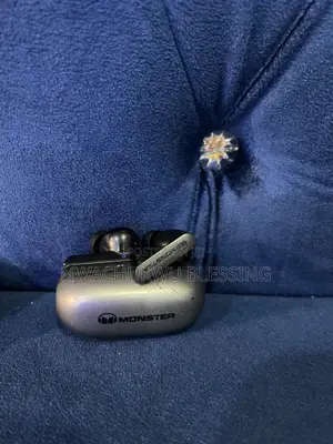 Monster Bass Earbud