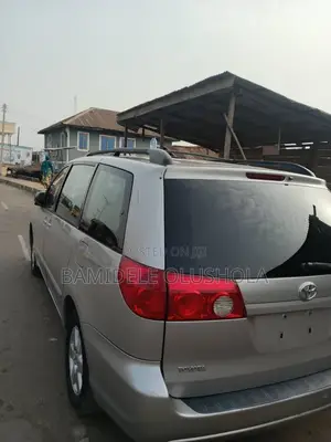Toyota Sienna LE AWD 2006 Silver