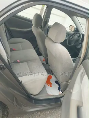 Toyota Corolla LE 2005 Gray