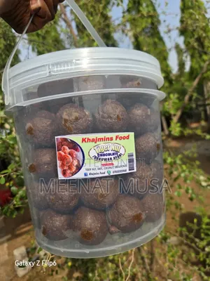 Tigernut Chocolate and Sesame Seed