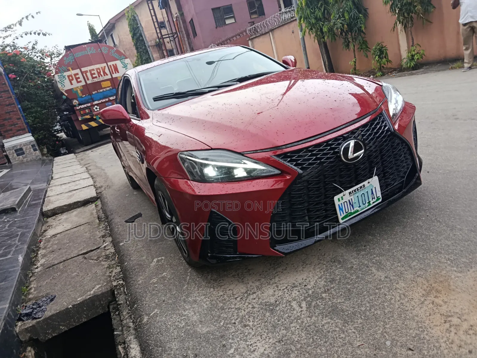 Lexus IS 2009 Red