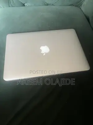 Laptop Apple MacBook Pro 2015 8GB Intel Core i5 SSD 128GB