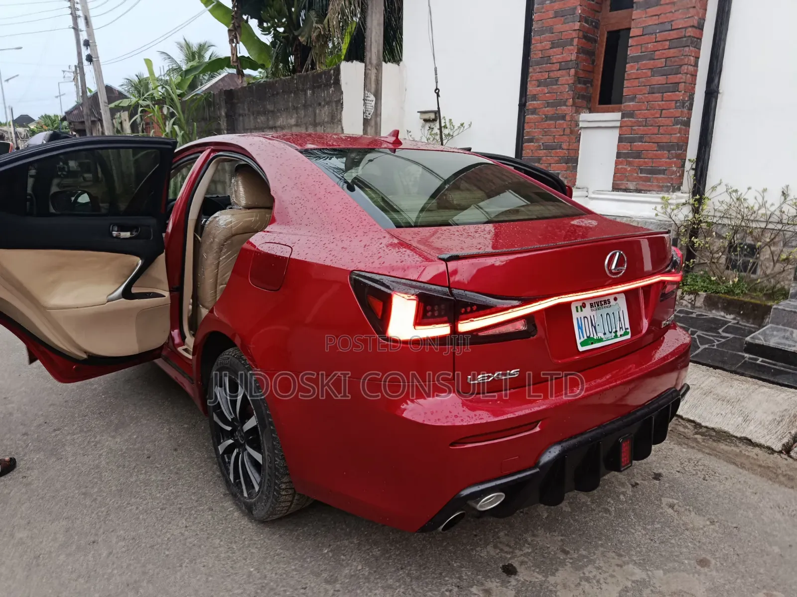 Lexus IS 2009 Red