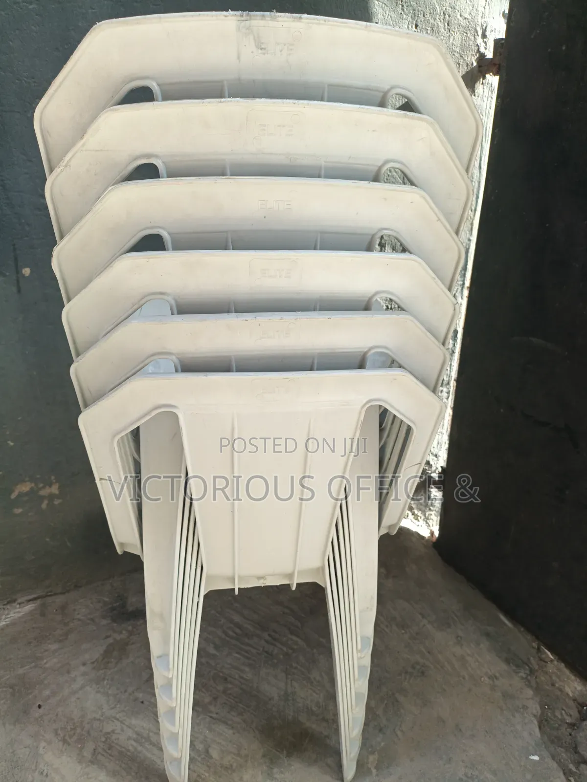 Rida Elite Plastic Chair