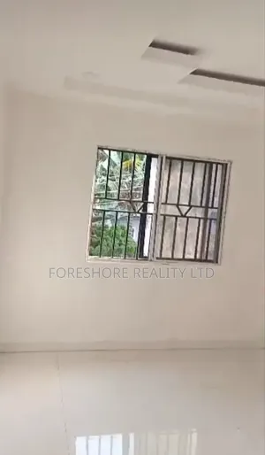 Mini Flat in Ago for rent