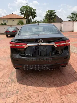 Toyota Avalon Limited 4dr Sedan (3.5L 6cyl 6A) 2014 Black