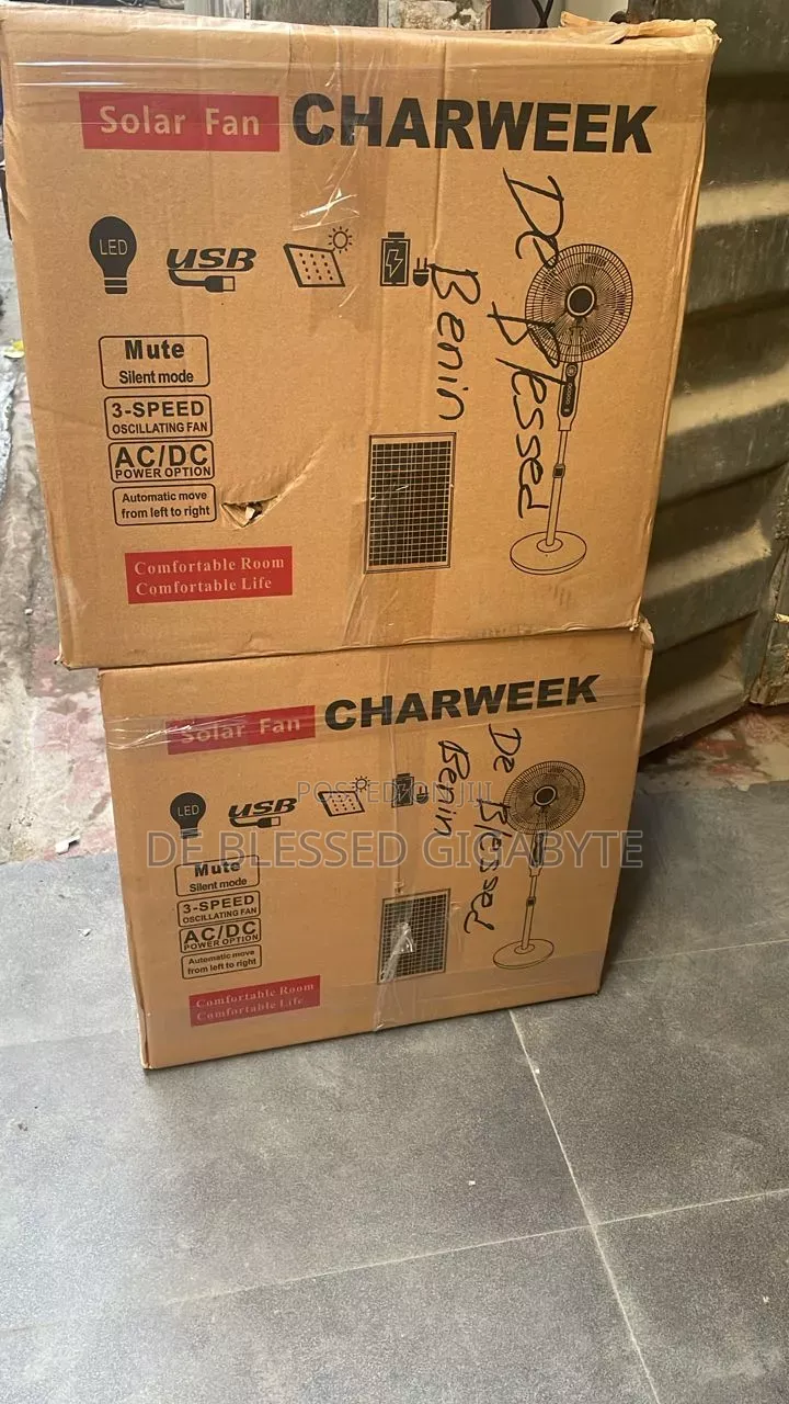 18" Charweek Solar Fan