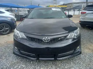 Toyota Camry SE 4dr Sedan (2.5L 4cyl 6A) 2013 Black