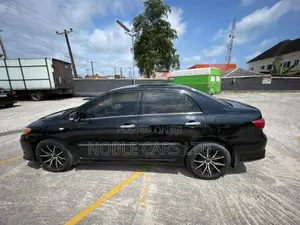 Toyota Corolla 2012 Black