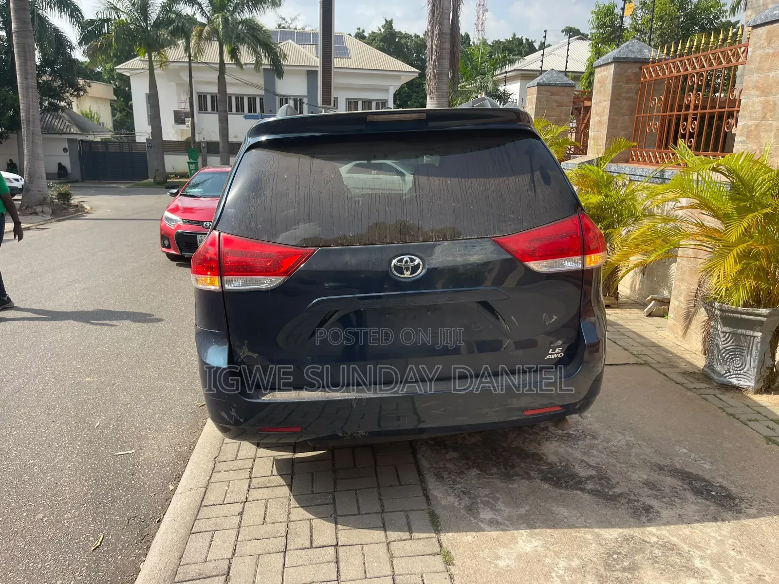 Toyota Sienna 2012 Blue