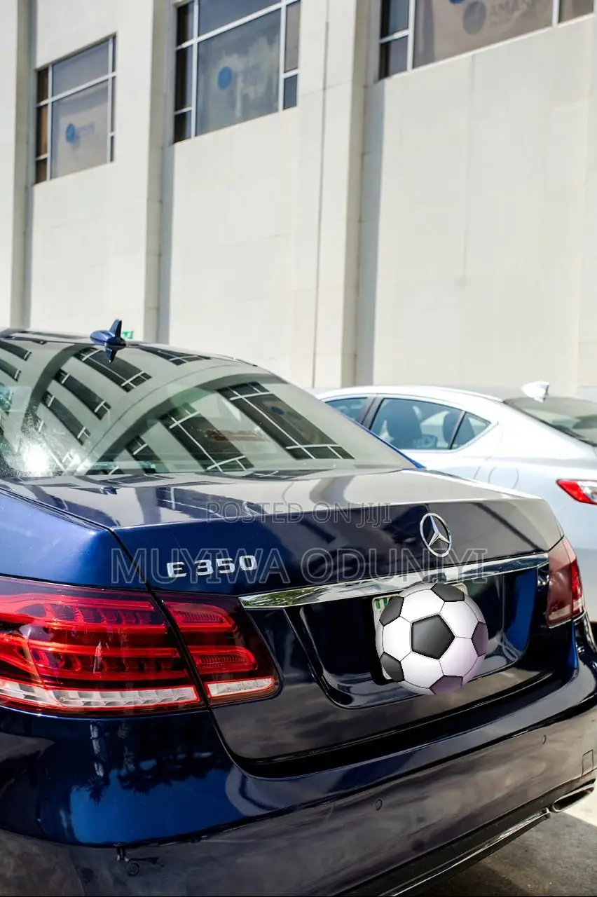 Mercedes-Benz E350 2016 Blue