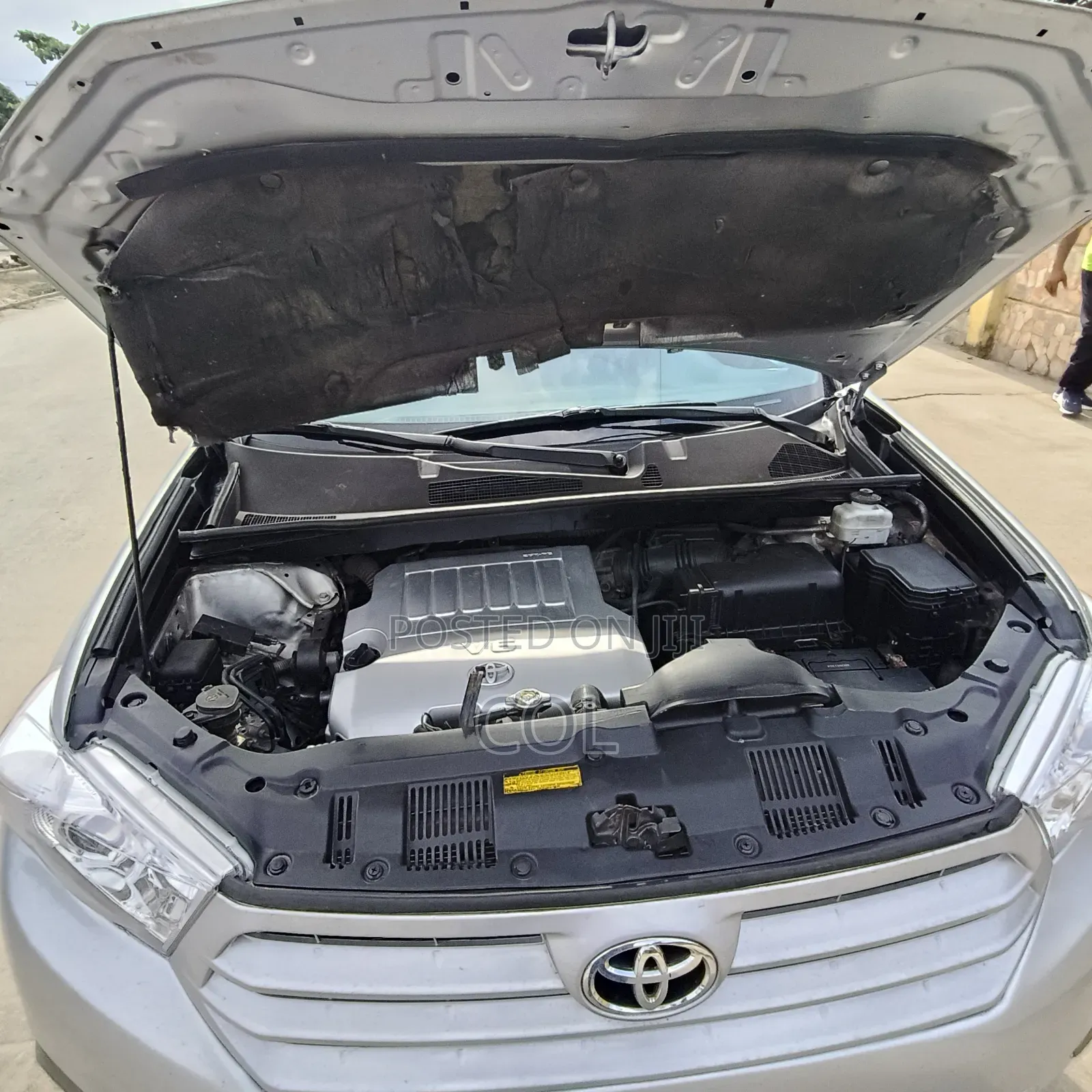 Toyota Highlander Limited 2012 Silver