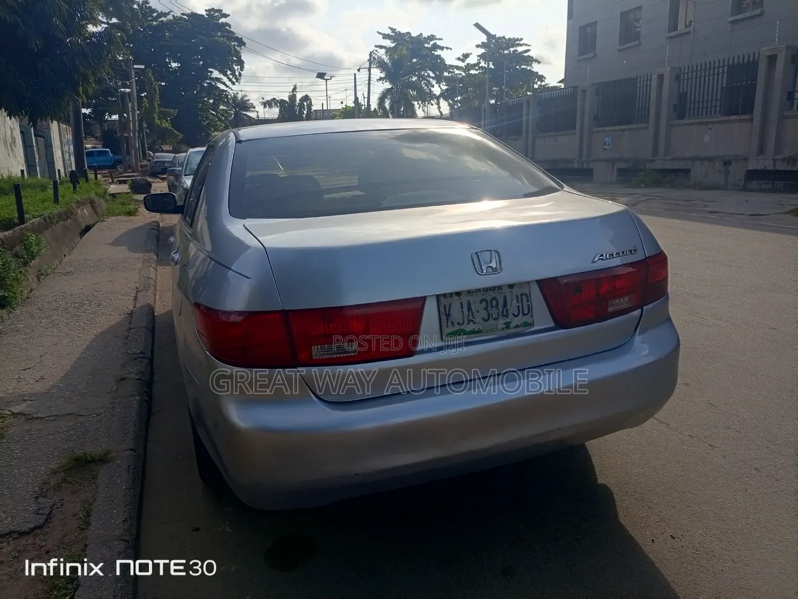 Honda Accord 2005 Silver