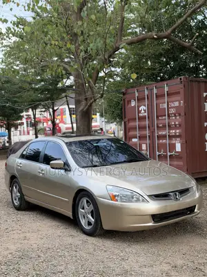 Honda Accord 2004 Gold