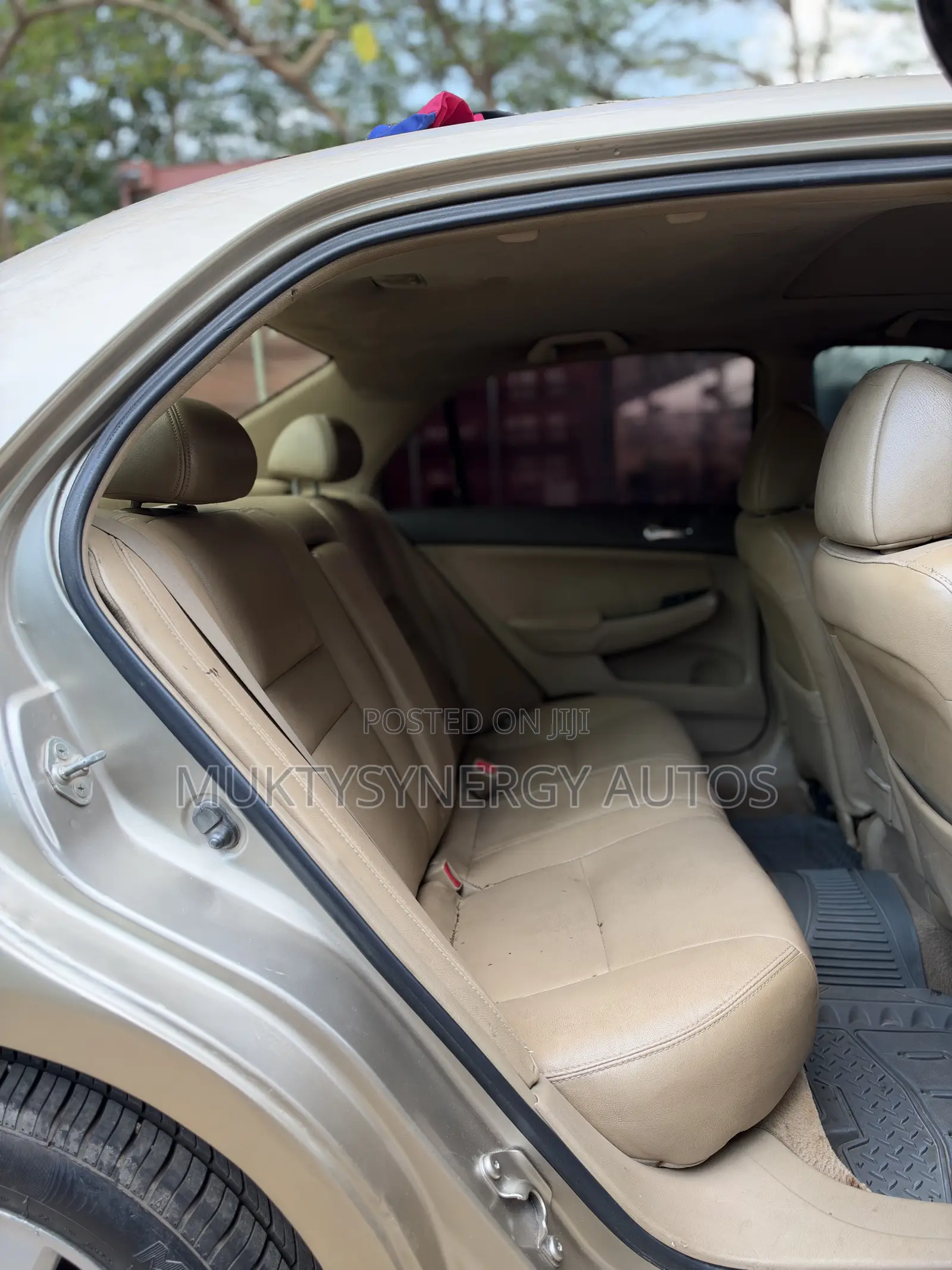 Honda Accord 2004 Gold