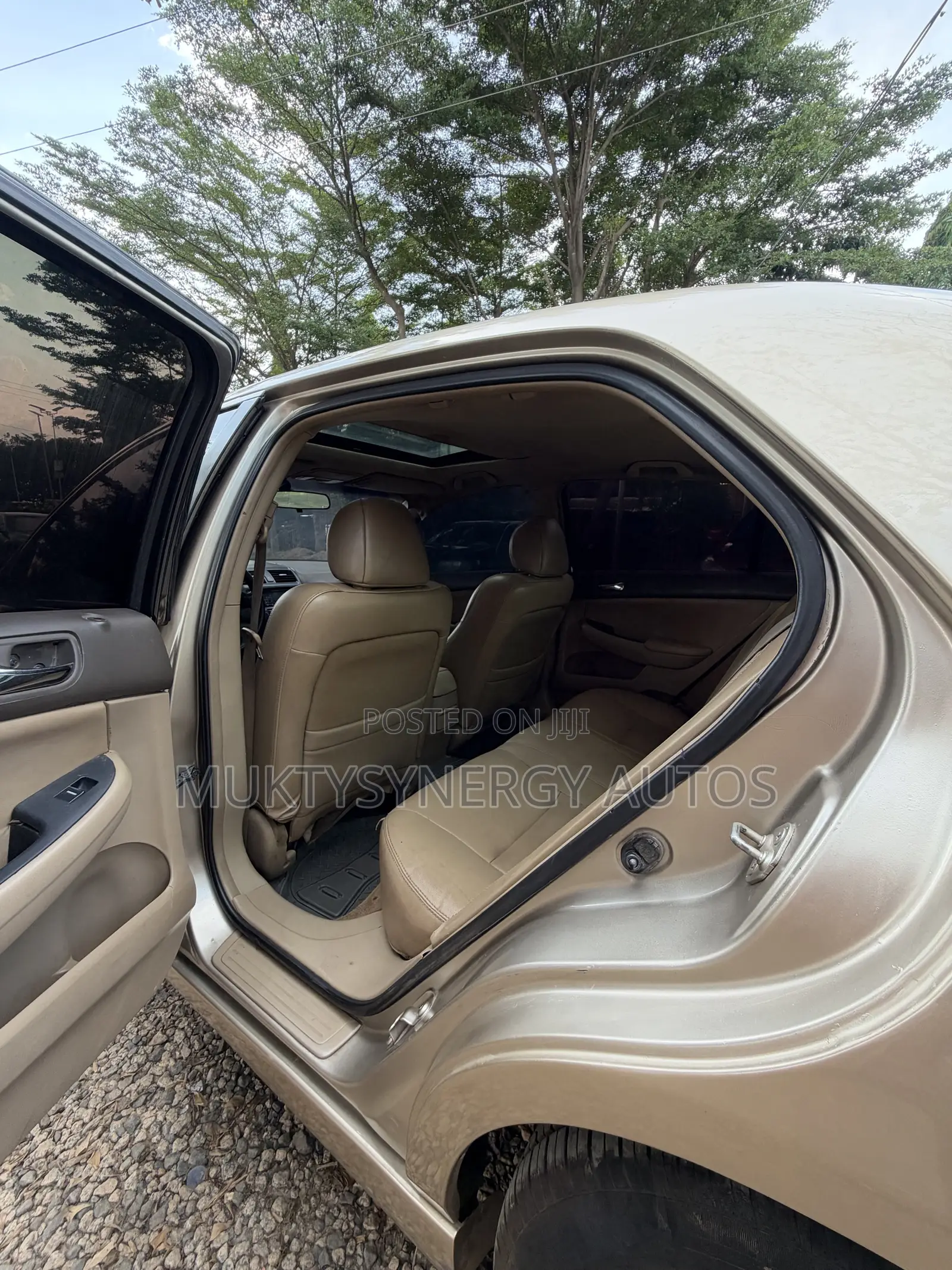 Honda Accord 2004 Gold