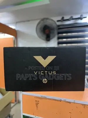 New Laptop HP Victus 15 16GB AMD Ryzen SSD 1T