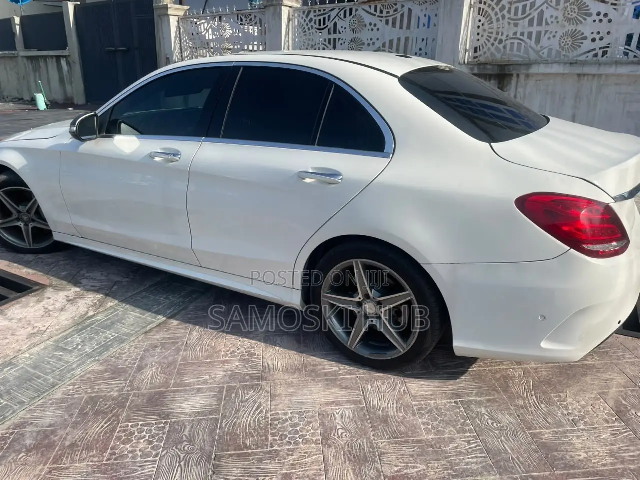 Mercedes-Benz C300 2015 White
