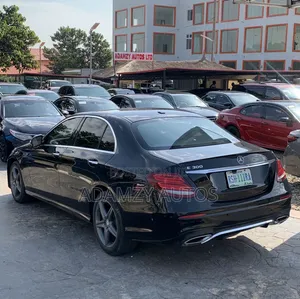 Mercedes-Benz E300 2016 Black
