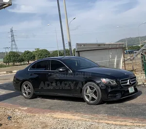 Mercedes-Benz E300 2016 Black