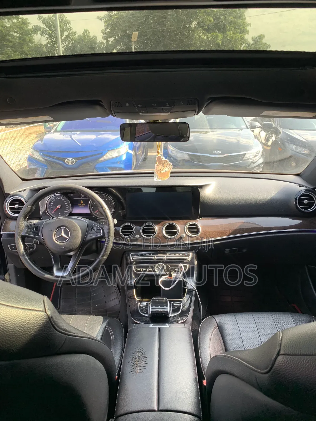 Mercedes-Benz E300 2016 Black